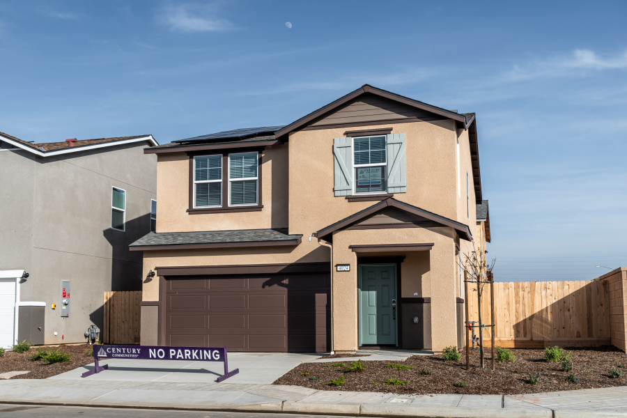 0083 4024 N Rosalia Avenue