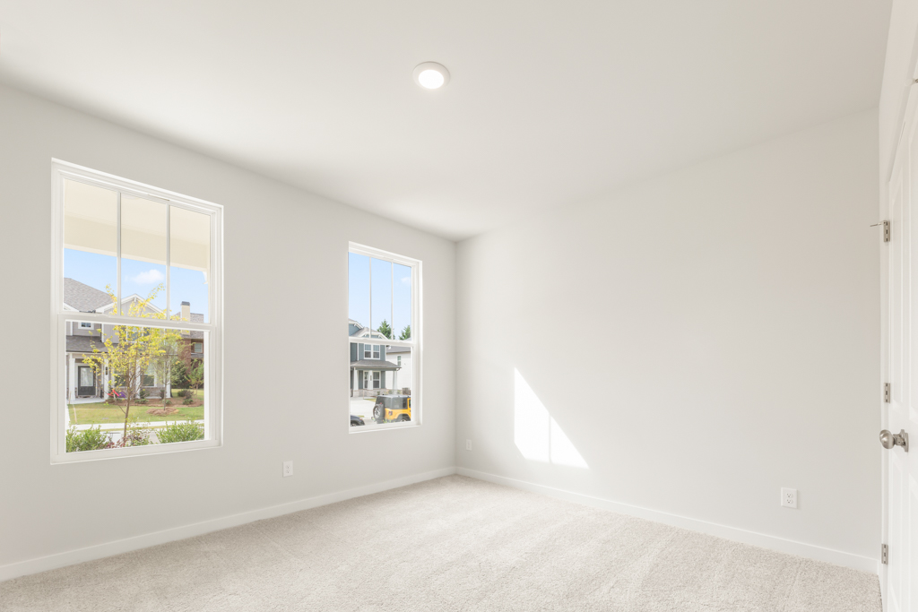 A room with windows.